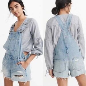 Abercrombie overall shorts